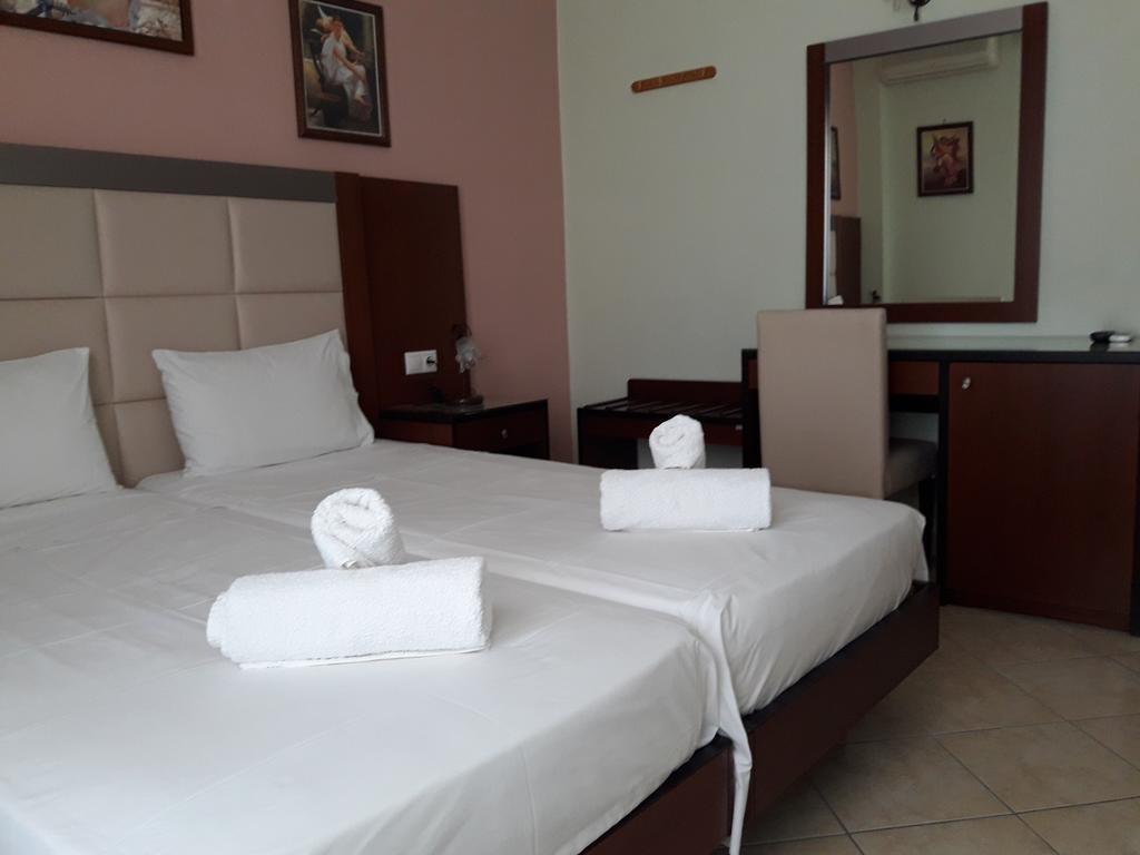 Parthenon Hotel Chora Eksteriør billede